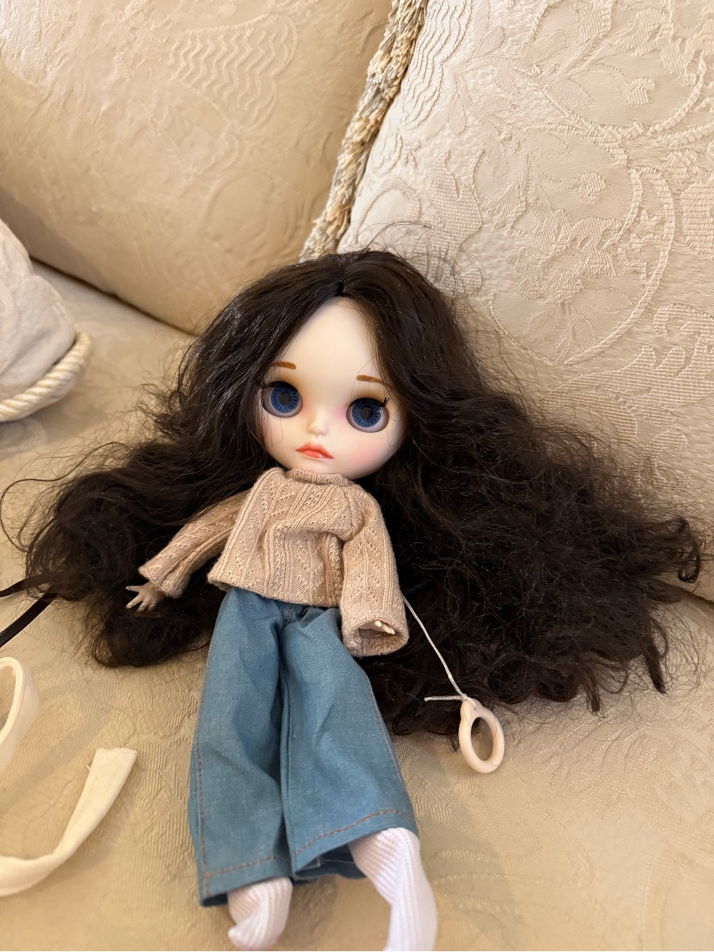 BLYTHE inspired Women Hair Doll Wig - Dark Brown Long Curly Hair - Picture 4 of 6